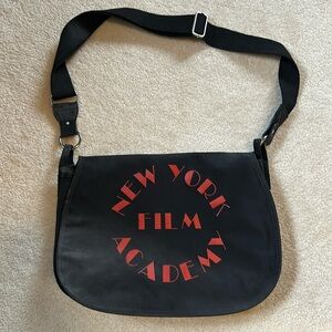 TOTO-New York Film Academy-Large Messenger Bag